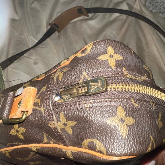 Louis Vuitton Monogram Potomac Crossbody Messenger - Picture 12 of 16